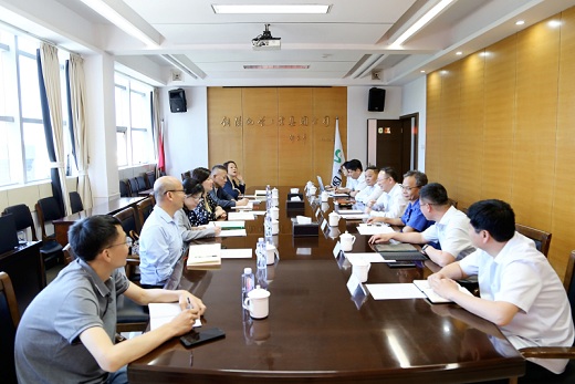 威立雅中國(guó)大陸地區(qū)管理團(tuán)隊(duì)來集團(tuán)公司洽談深化合作